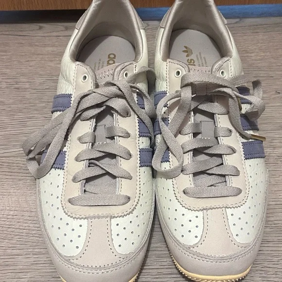 adidas Beige and Blue Japan Leather Sneakers - Picture 2 of 5